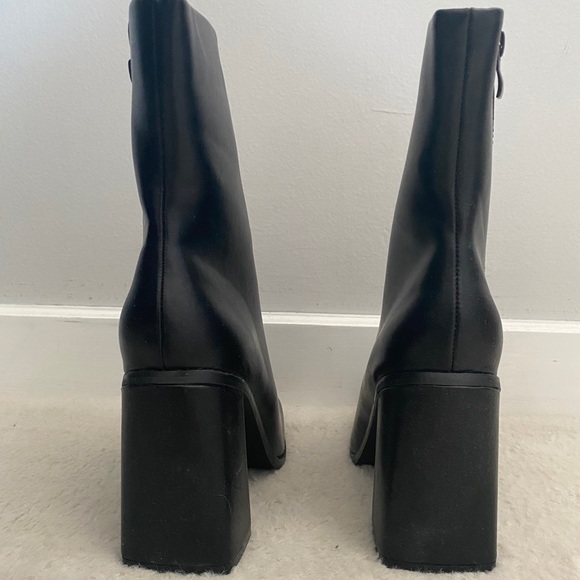 Nasty Gal Square Up Sock Boot - Picture 6 of 9